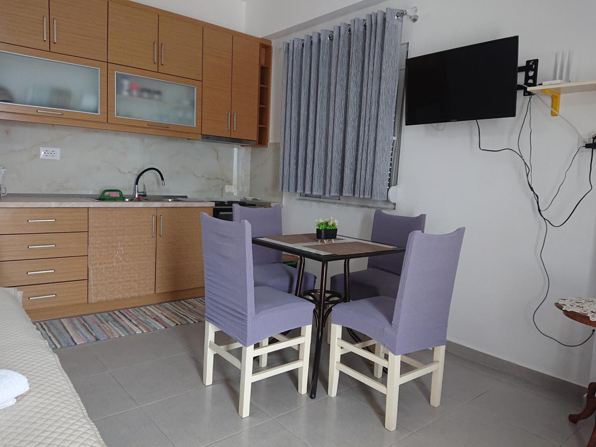 Kostian Apartment Sarande